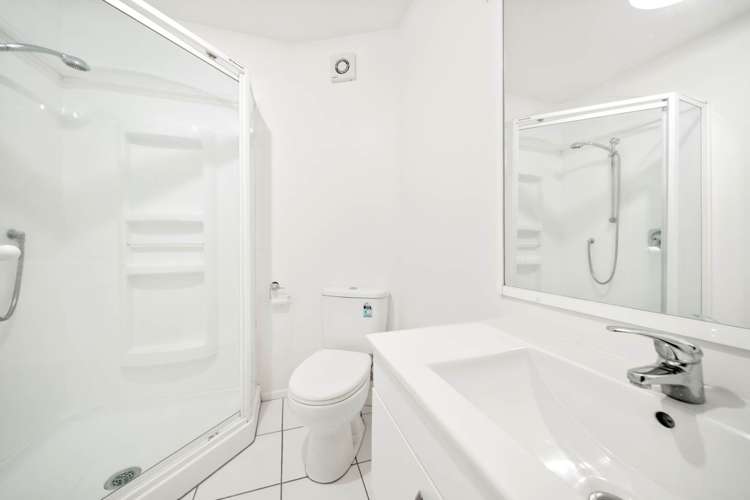 1C/223 Sunset Road Sunnynook_11