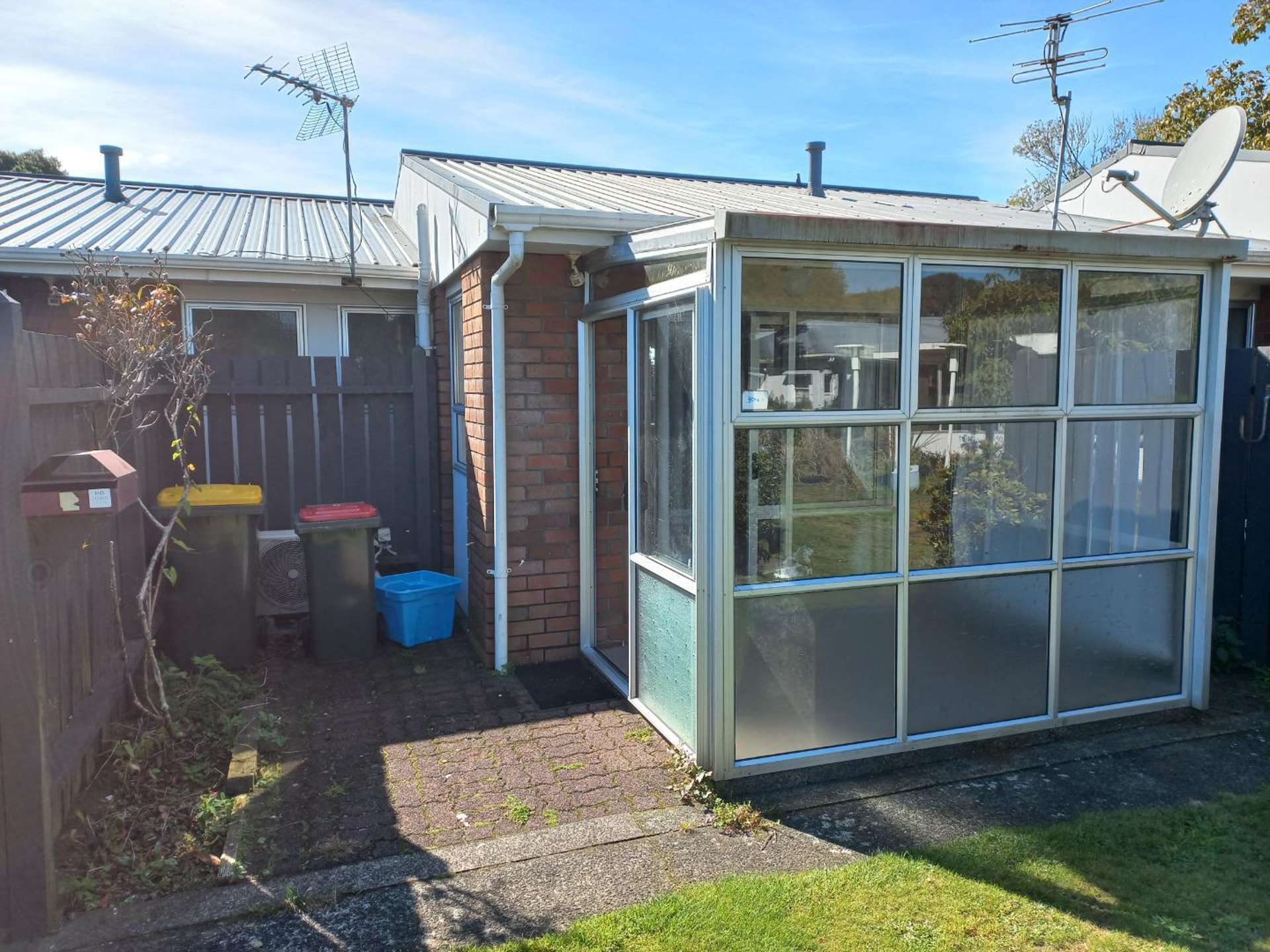 2/33 Page Street Stratford_0