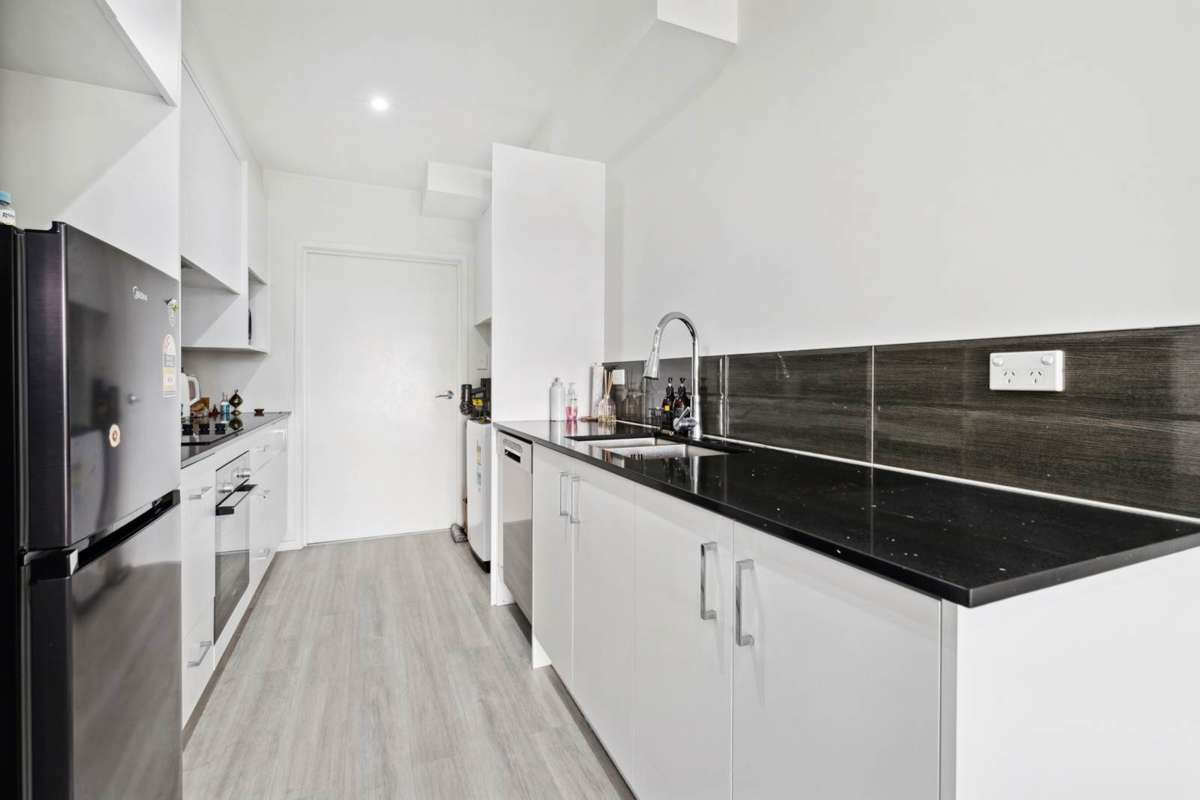 102/4 Richards Avenue_3