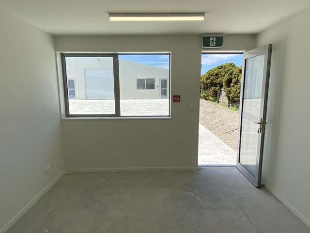 6/6 Lake Bryndwr Lane Burnside_2