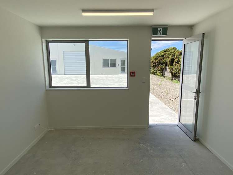 6/6 Lake Bryndwr Lane Burnside_2