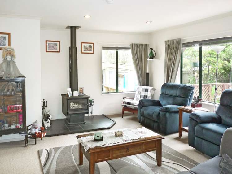 34 Lord Auckland Road Wakefield_4