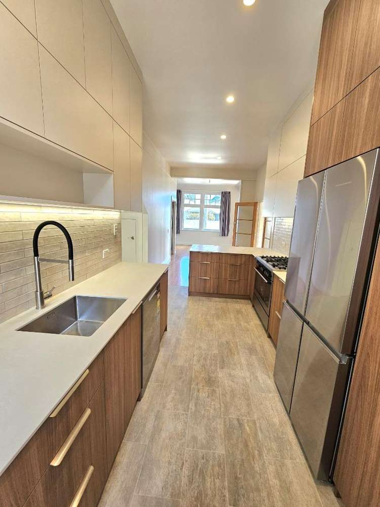 512 Devon Street East 2608_3