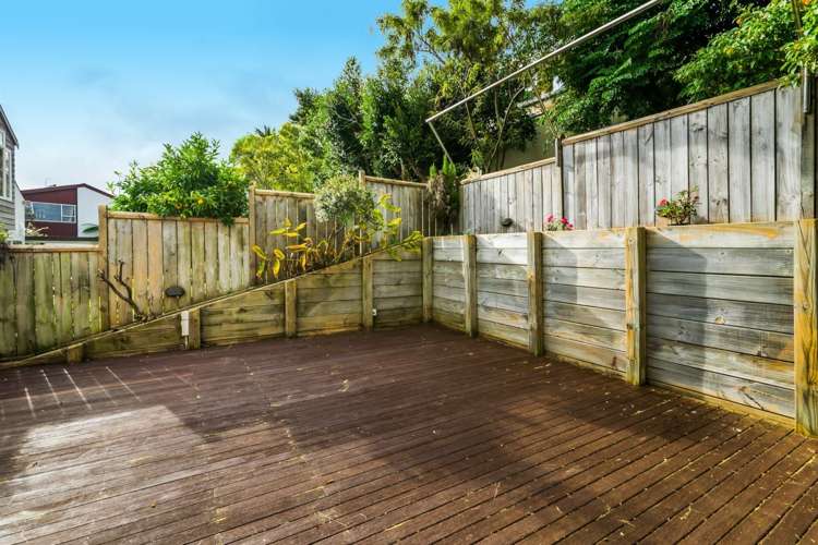 2/284 Glenfield Road Glenfield_25