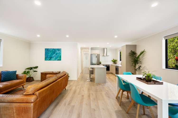 193 Laingholm Drive Laingholm_4