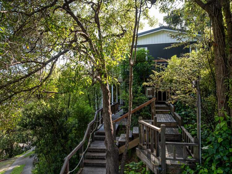 24 Quail Crescent Takamatua_16