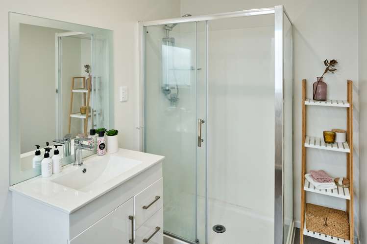 30 Colchester Crescent Newlands_8