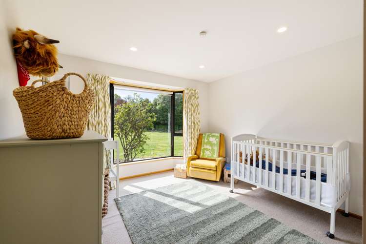 4 Cedar Place Amberley_13