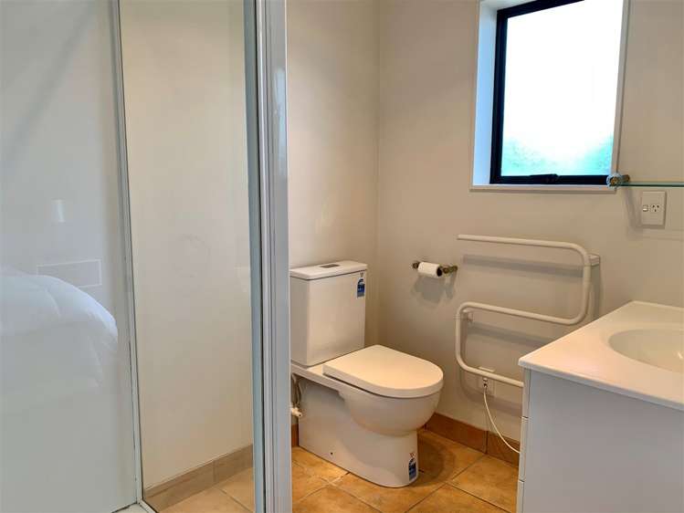 12 Amarillo Place Alfriston Heights_6