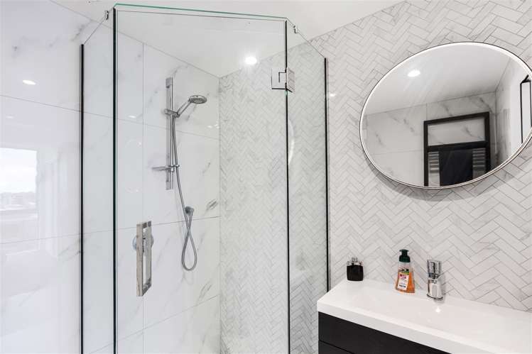 402/12 Latimer Square Christchurch Central_11