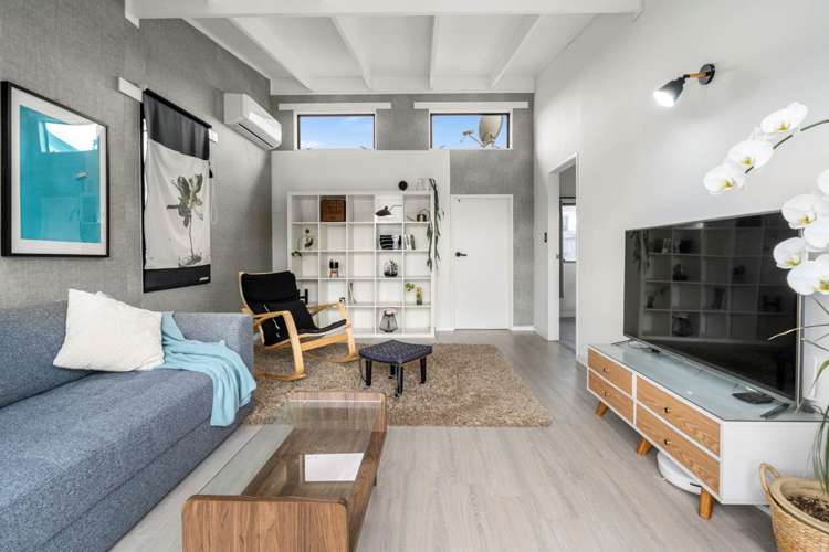 2/177 Edmonton Road Te Atatu South_6