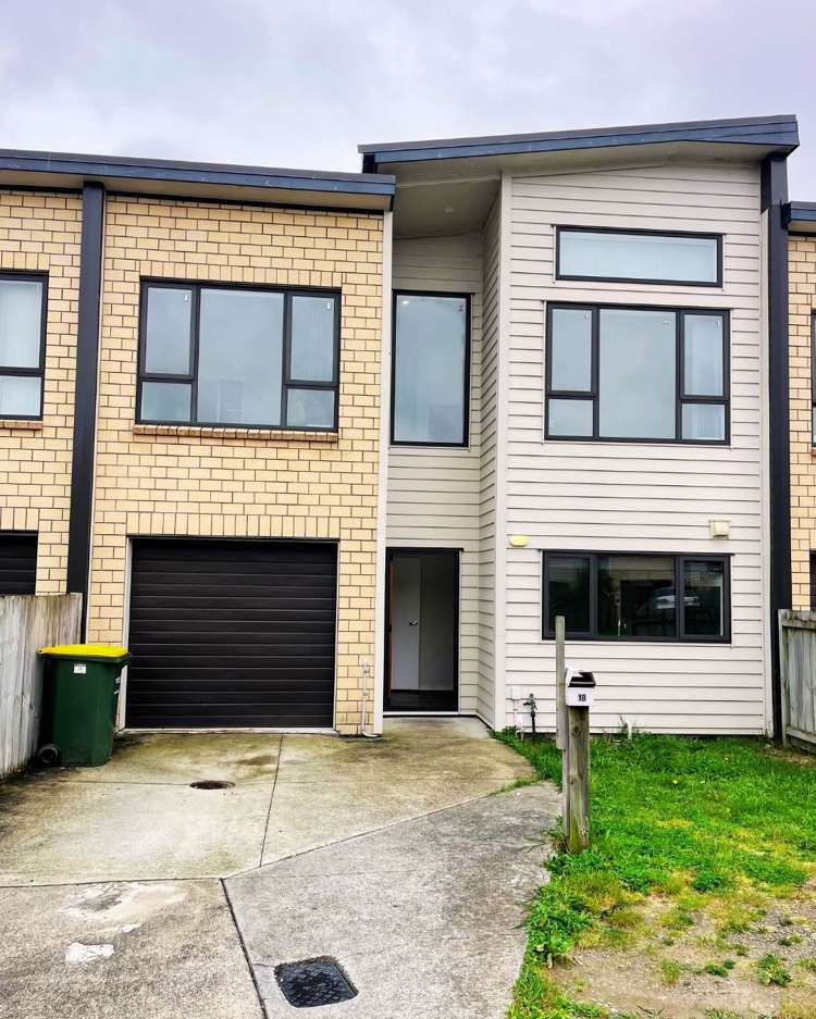 18 Millcroft Lane Ranui_1