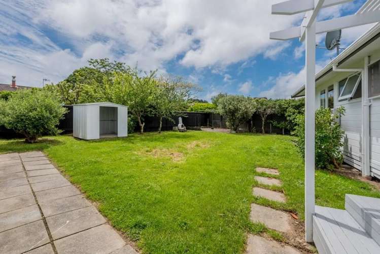 8 Walton Avenue Waikanae_15