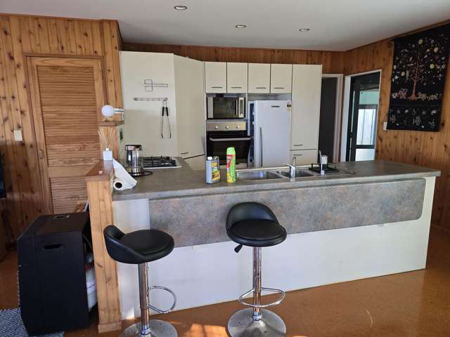1251 East Coast Road Kaiaua_4