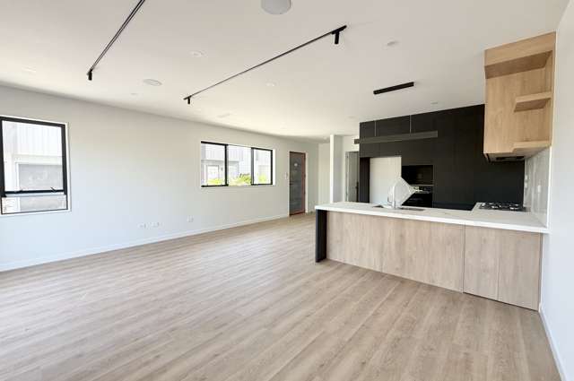 80F Tukutata Crescent Milldale_4