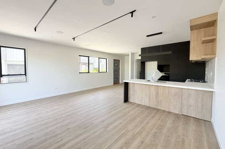 80F Tukutata Crescent_4