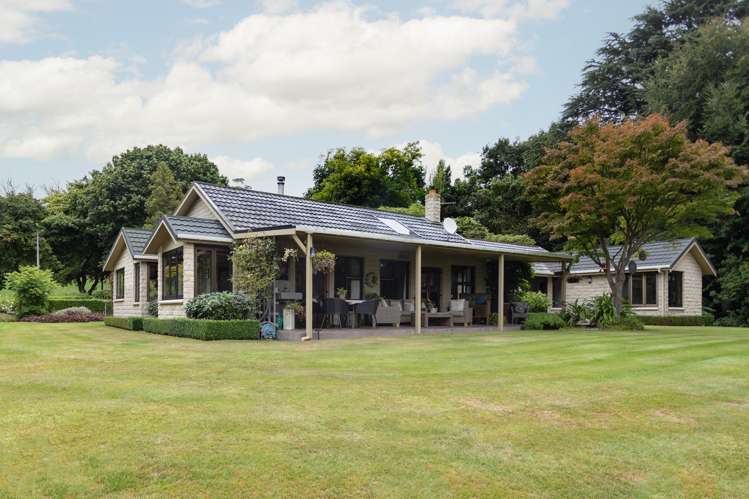 53 Horse Gully Road_0