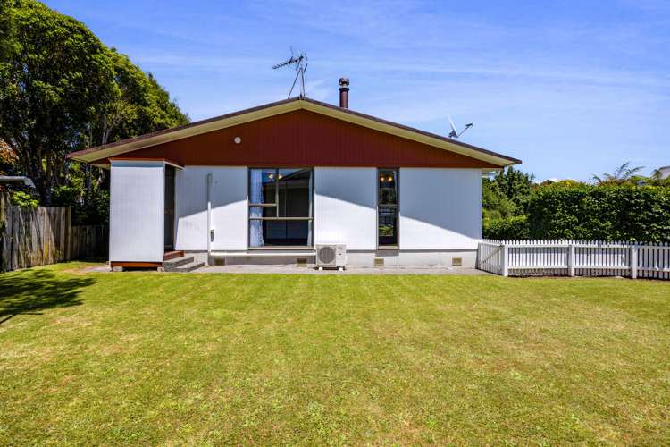 7 Lindaver Grove Merrilands_16