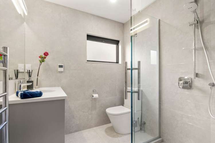 30 Graham Collins Drive Windsor Park_16