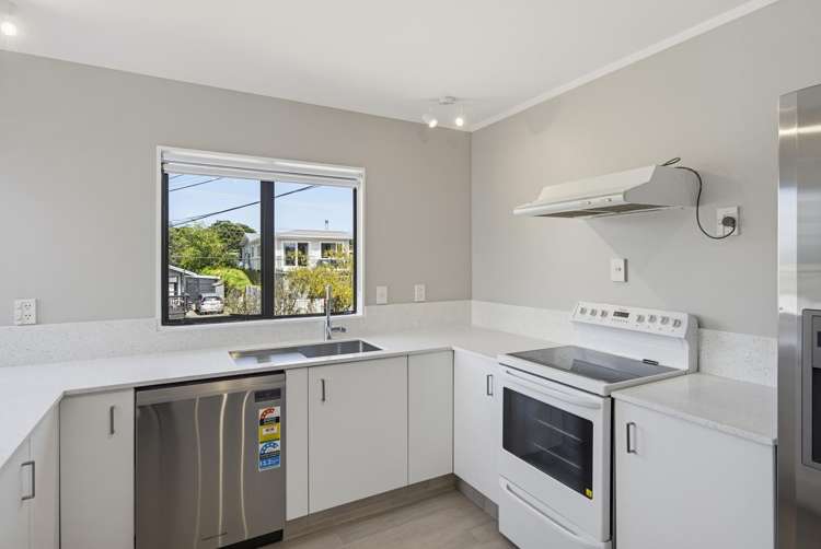29 Sweetman Avenue Paraparaumu Beach_18