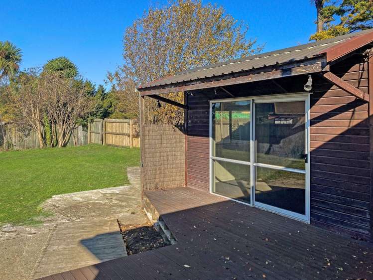 10 Hargood St Woolston_16