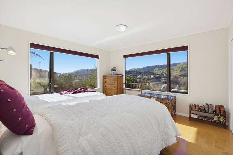22 Sunrise Boulevard Tawa_14