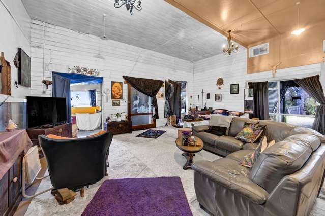 2124 Eltham Road Awatuna_2