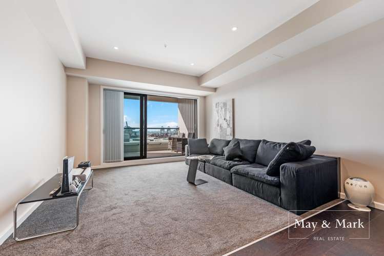 1013/47 Beach Road_3