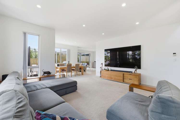 18b Leafield Crescent Henderson_13