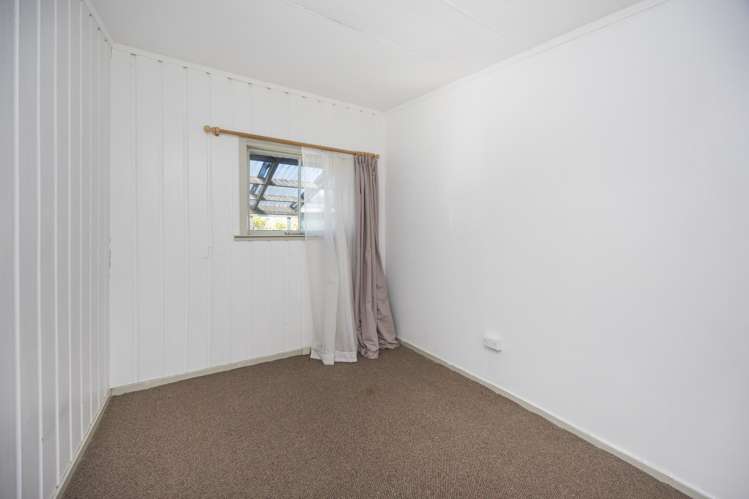 25 Raukawa Street Himatangi Beach_10