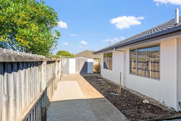 32 Masefield Street Stoke_23