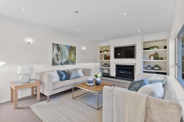 97B The Drive Epsom_13