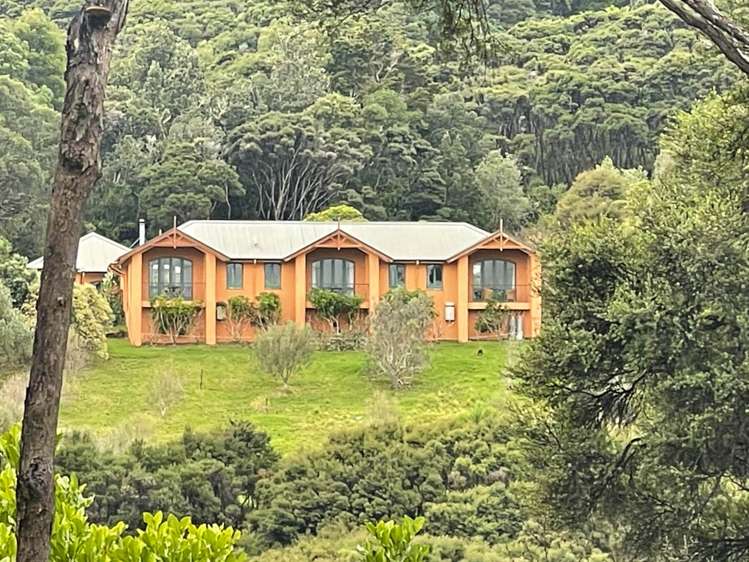 38 Medland Road Great Barrier Island_20