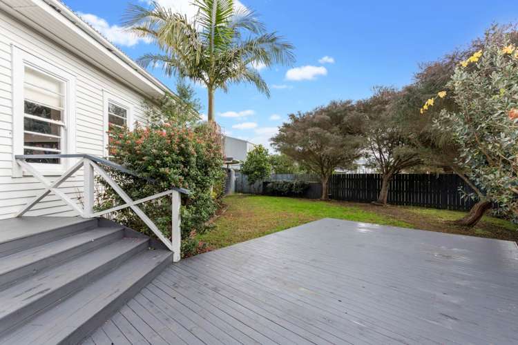 57a Springs Road Parakai_10