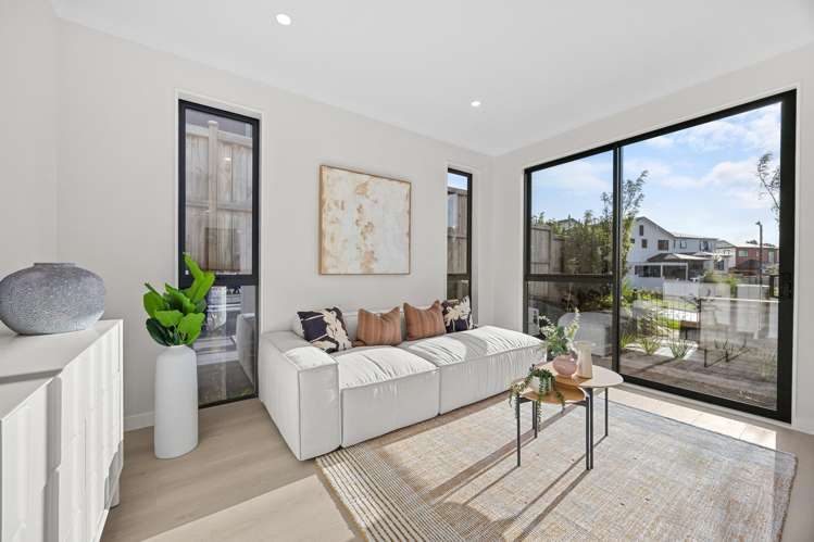 17 Bremner Ridge Street Flat Bush_18