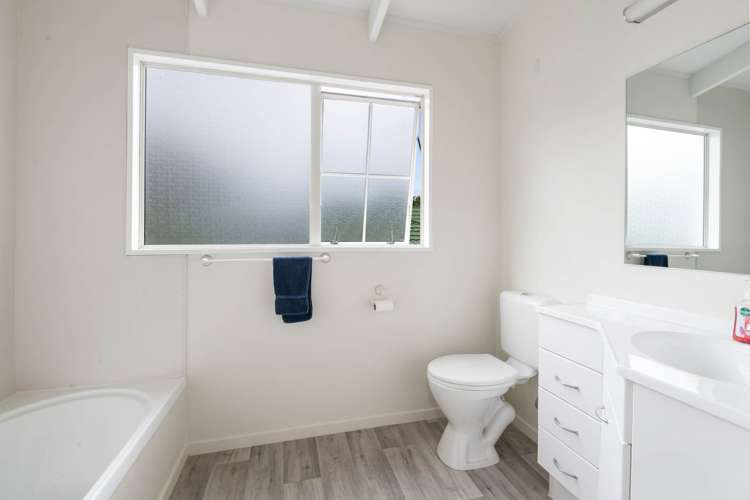 46 Ferry Road Arkles Bay_16