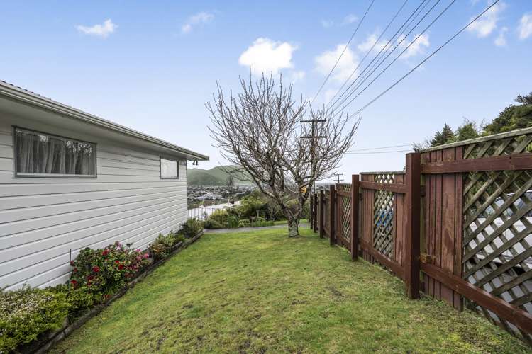 12 Sunshine Crescent Kelson_3