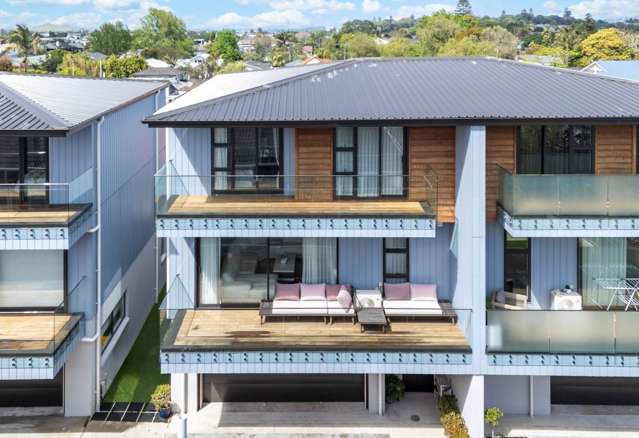 Prime Location in Epsom