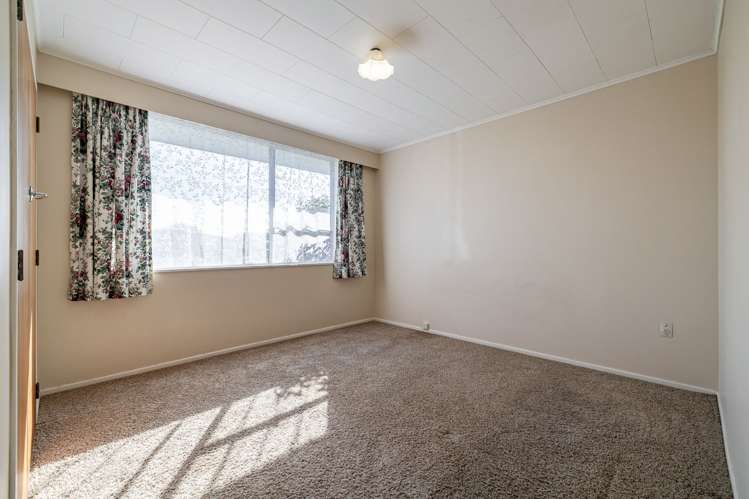 26 Westmere Place Takaro_23