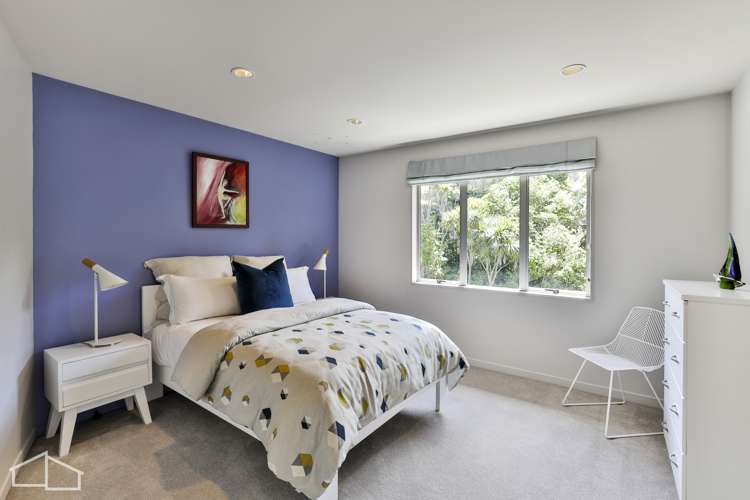 57 Staincross Street Green Bay_26