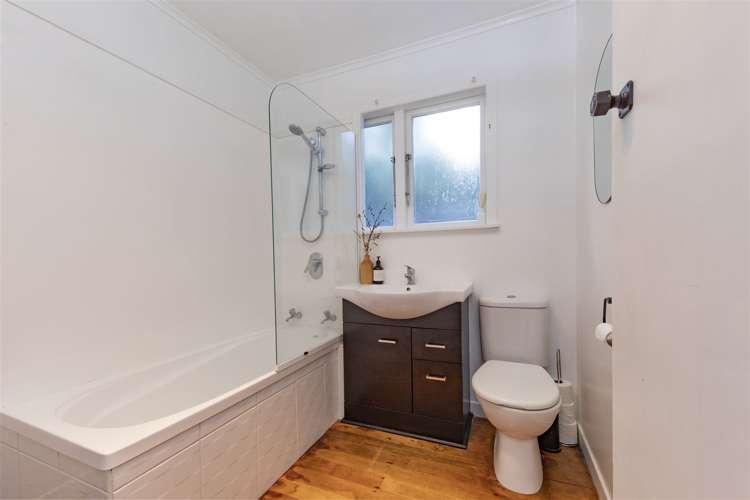 5 Grovelands Way Titirangi_17