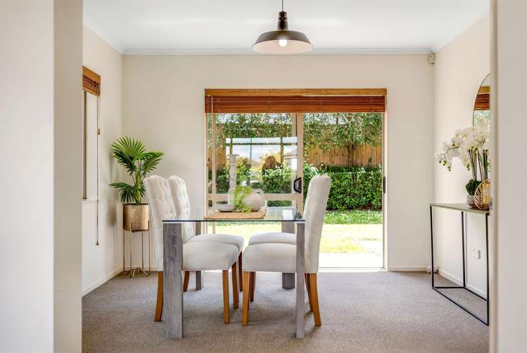 27 Carousel Crescent East Tamaki Heights_9