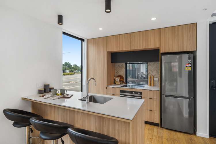 1/166 Saint Albans Street Saint Albans_1