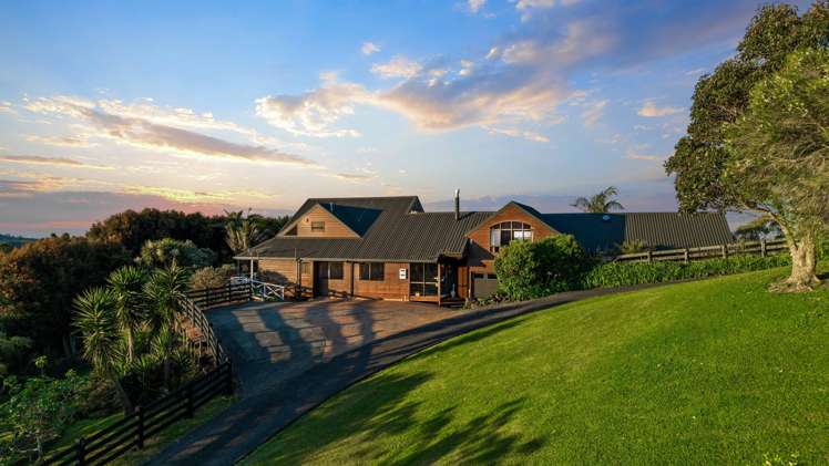 33 Puketaha Road Swanson_5