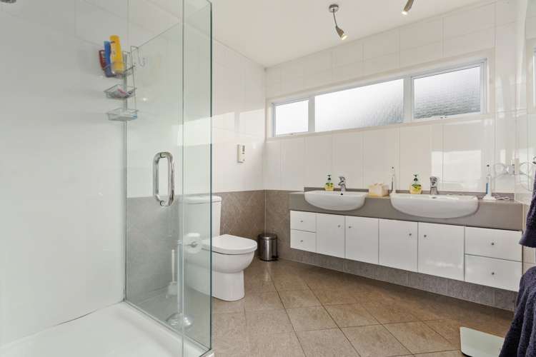 7 Elizabeth Place Mairangi Bay_14