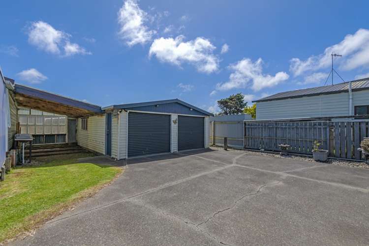 8 Hart Street Foxton Beach_17