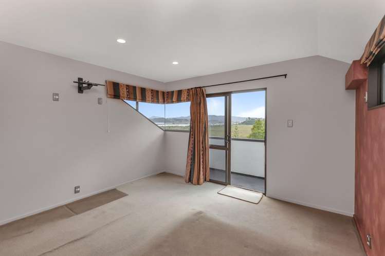 25 Raumati Crescent Onerahi_22