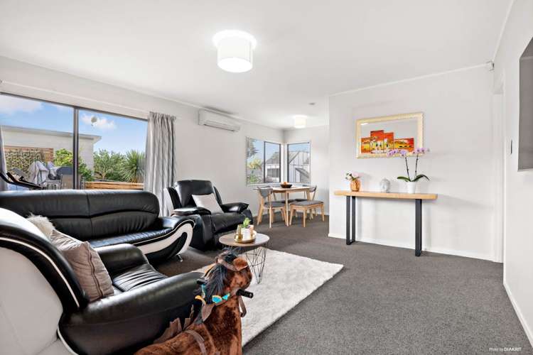 2/22 Myers Road Manurewa_2