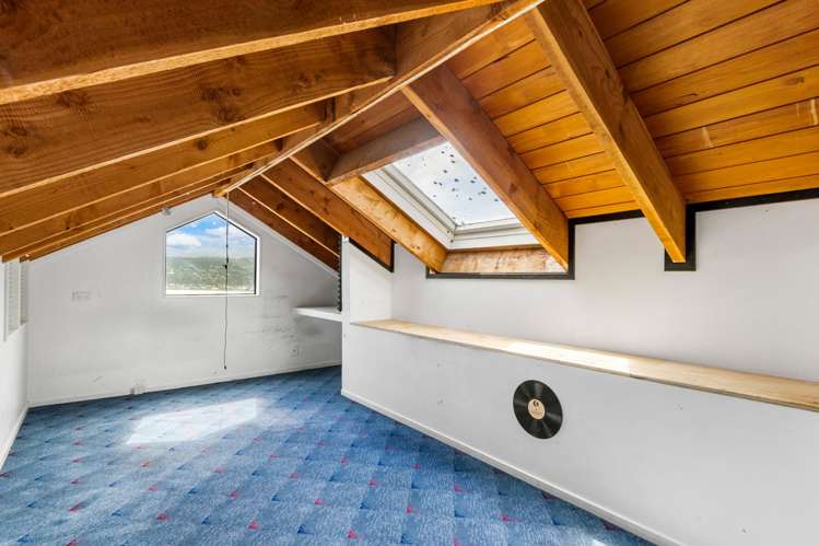 25 Tukanae Street Strathmore Park_9