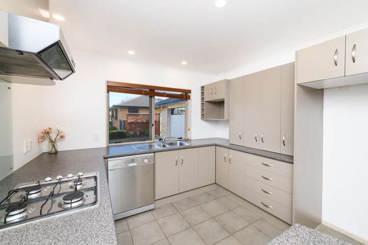 6 Elly Court Feilding_1